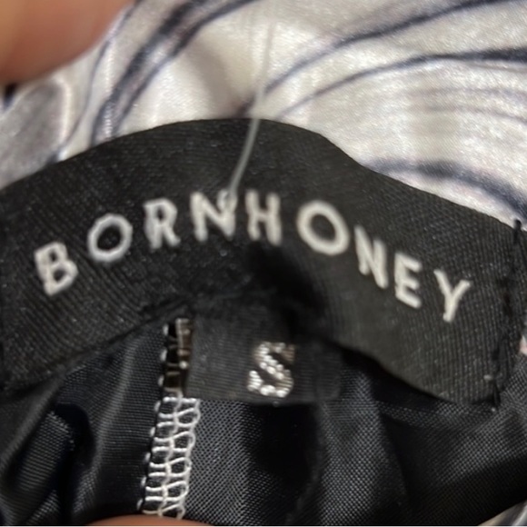 Born Honey Marbled Pleated Mini Skirt - Picture 11 of 11